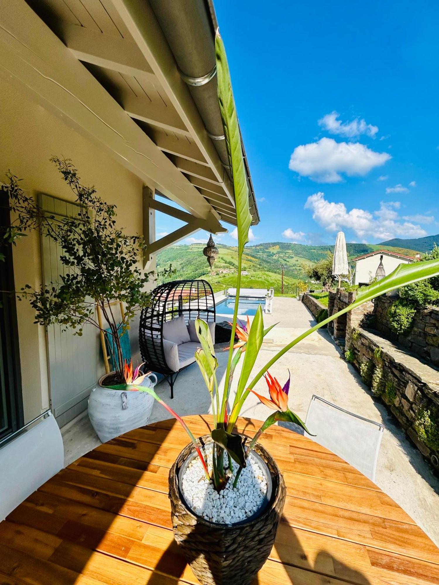 Les Terrasses Du Pilat La Valla-en-Gier Exterior foto